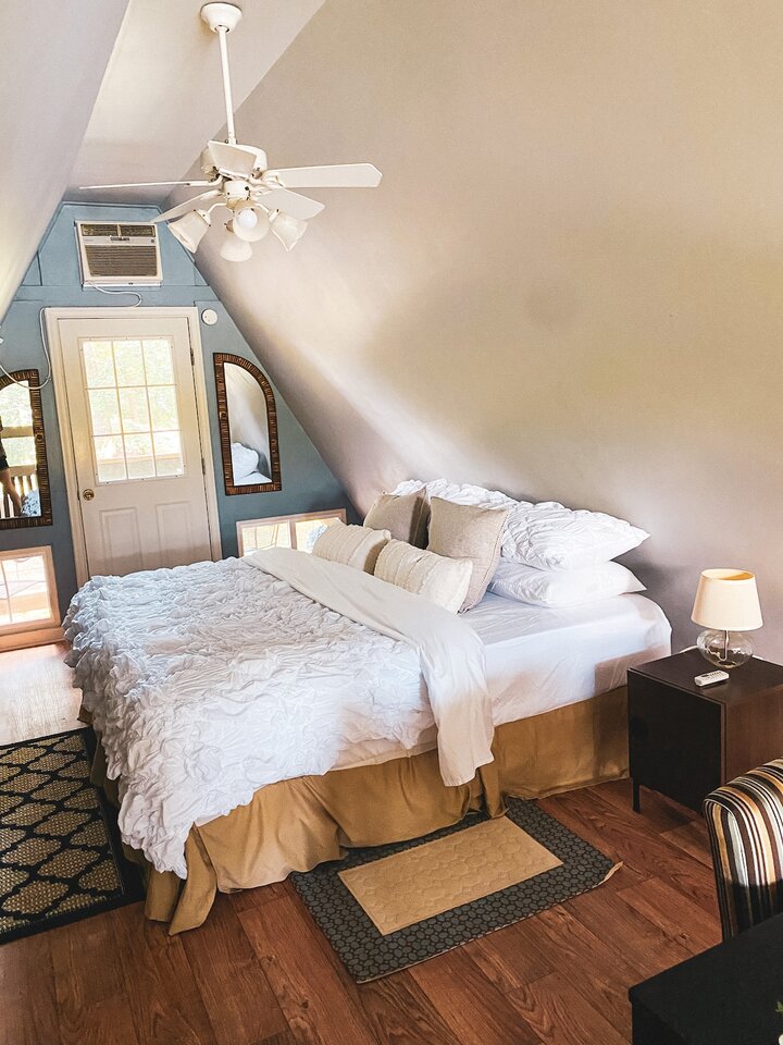 Cabin in Colonial Beach, US