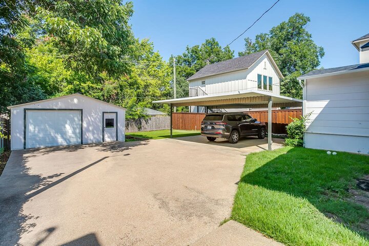 Home in Fort Worth, US