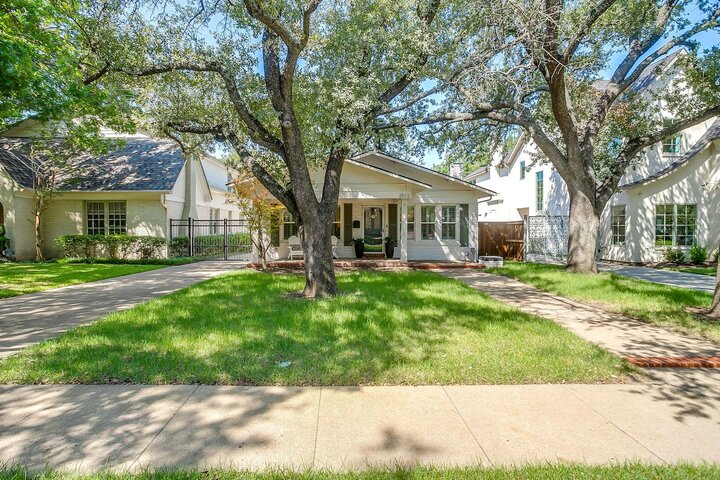 Home in Fort Worth, US