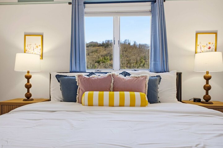 House in Asheville, US