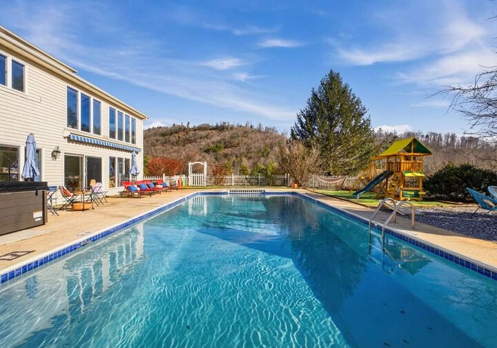 House in Asheville, US