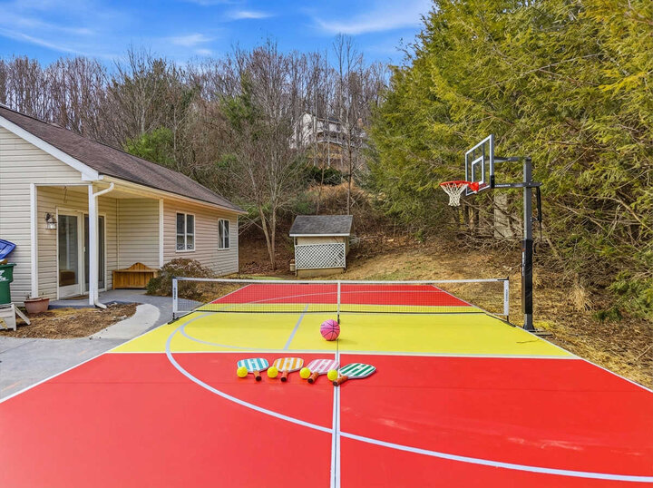 House in Asheville, US