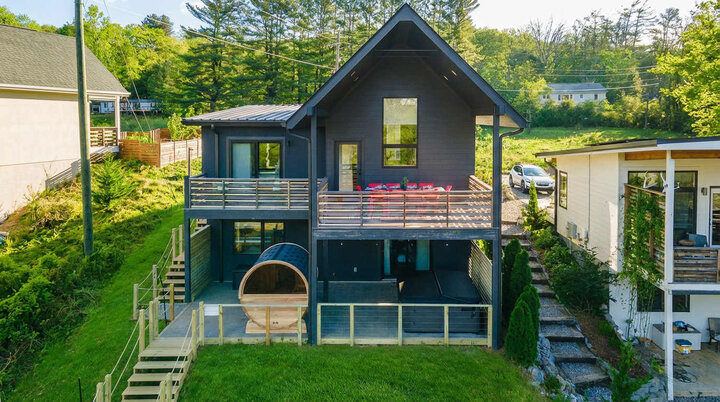 House in Asheville, US