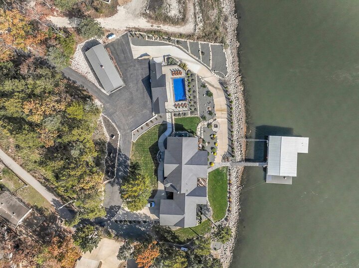 House in Sunrise Beach, US