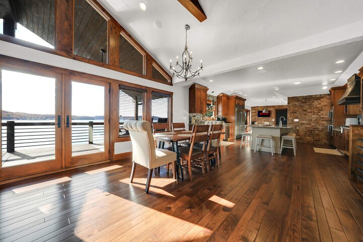 House in Sunrise Beach, US