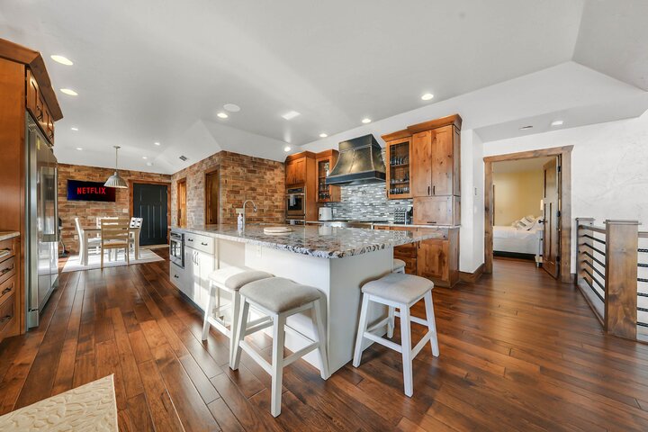 House in Sunrise Beach, US