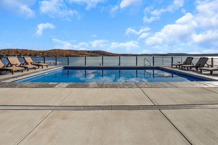 House in Sunrise Beach, US