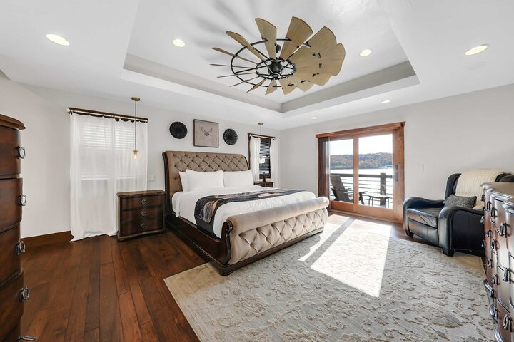 House in Sunrise Beach, US