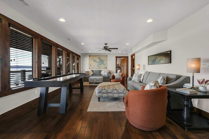 House in Sunrise Beach, US