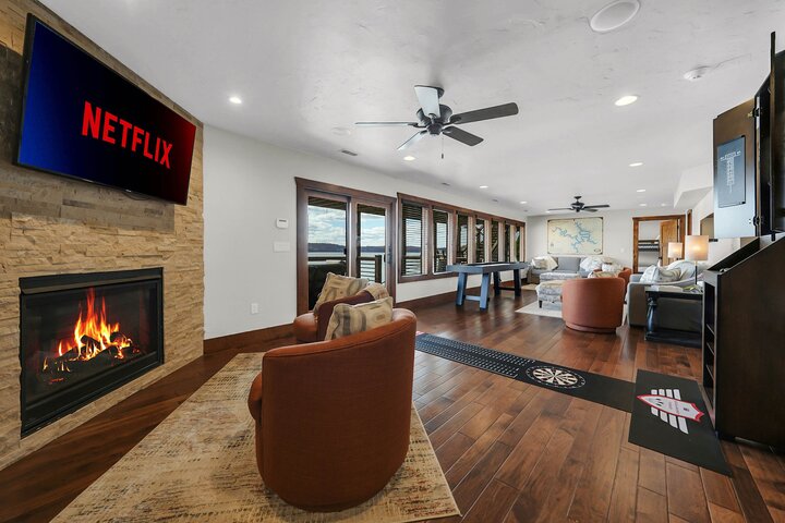 House in Sunrise Beach, US