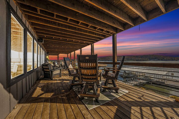 House in Sunrise Beach, US