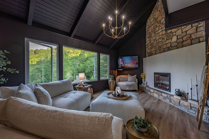 House in Sugar Mountain, US