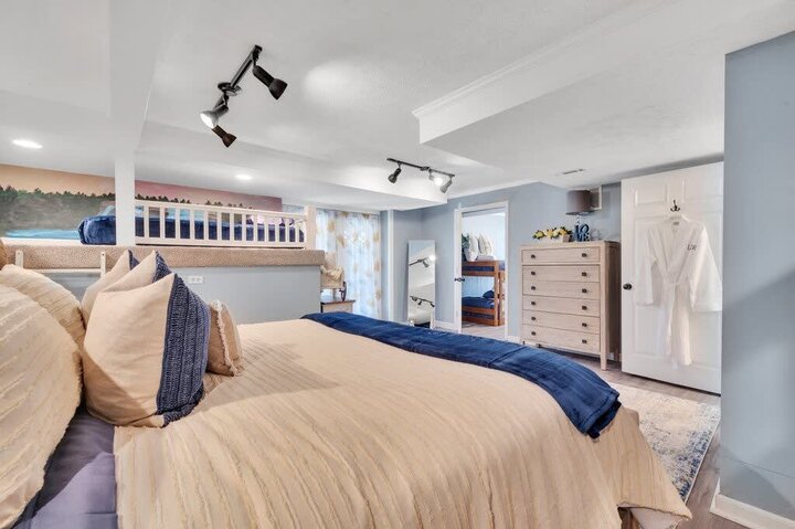 House in Candler, US