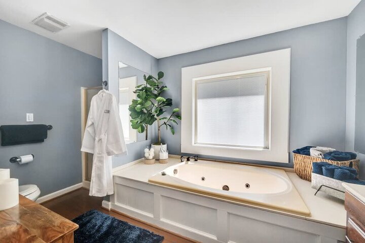 House in Candler, US