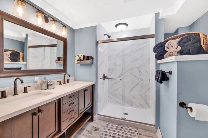 House in Candler, US