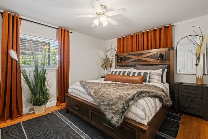 House in Candler, US