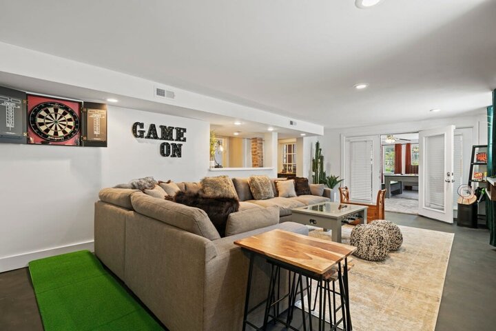 House in Candler, US