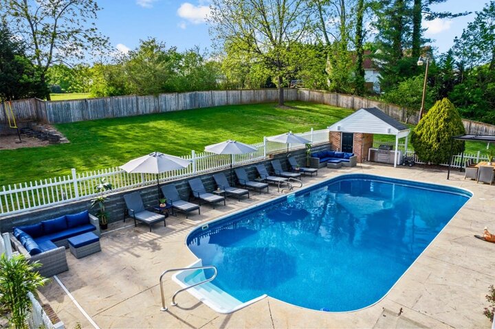 House in Candler, US