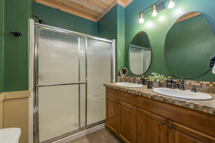 House in Black Mountain, US