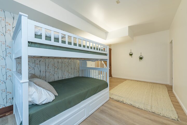 House in Black Mountain, US