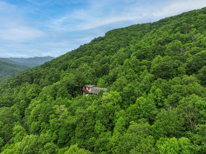 House in Black Mountain, US