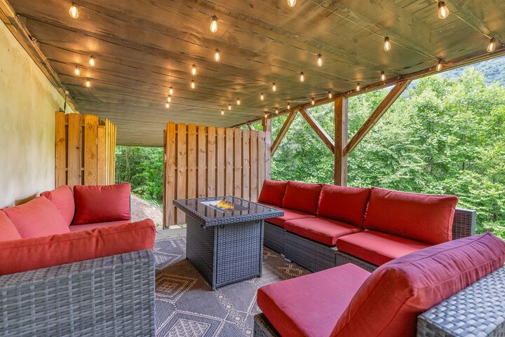 House in Black Mountain, US