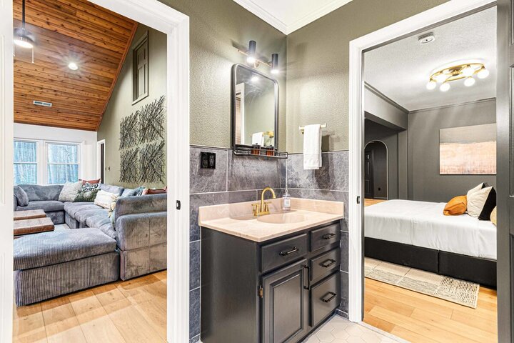 House in Asheville, US