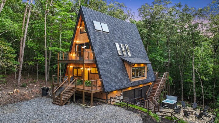 Cabin in Morganton, US