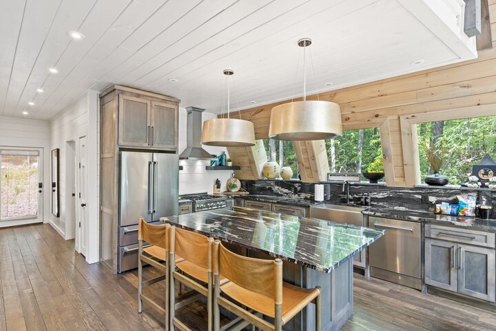 Cabin in Morganton, US