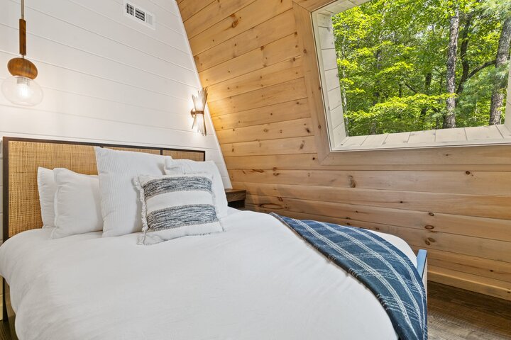 Cabin in Morganton, US