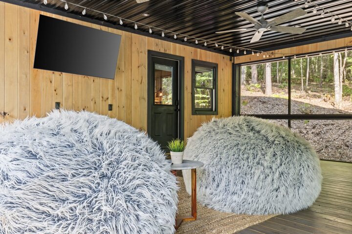 Cabin in Morganton, US