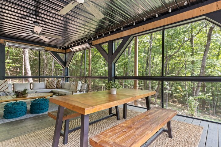 Cabin in Morganton, US