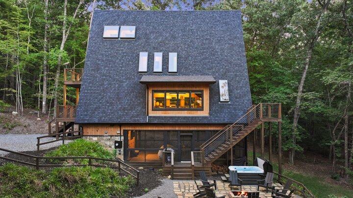 Cabin in Morganton, US