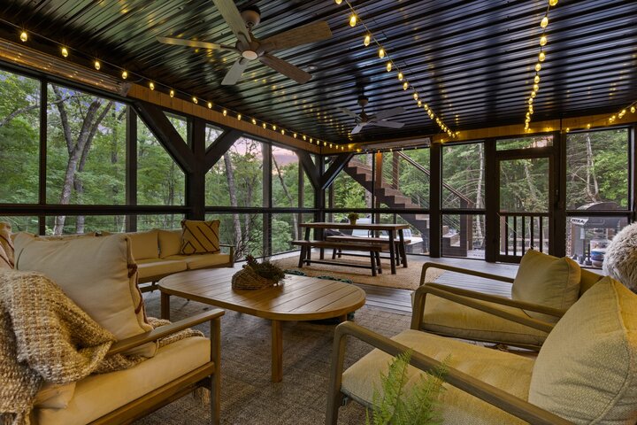 Cabin in Morganton, US