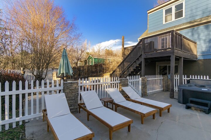 House in Asheville, US