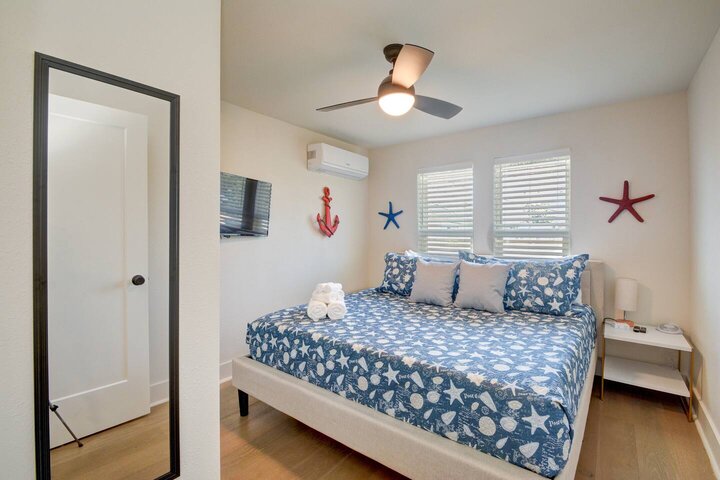 Guest house in Galveston, US