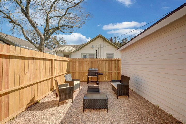 Guest house in Galveston, US