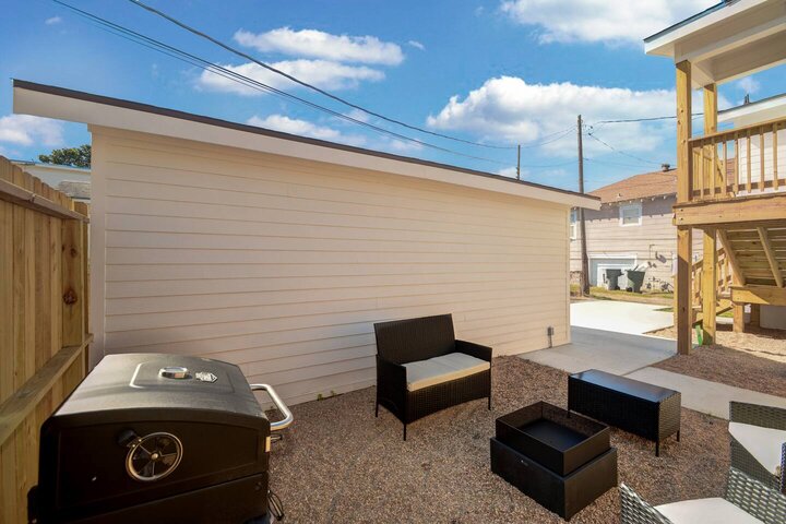 Guest house in Galveston, US