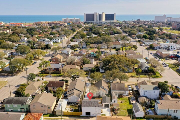 Guest house in Galveston, US