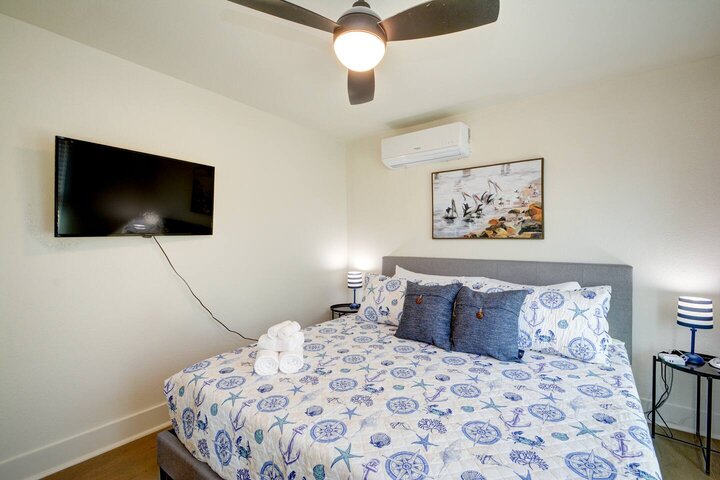 Guest house in Galveston, US