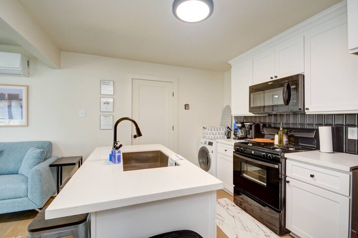 Guest house in Galveston, US