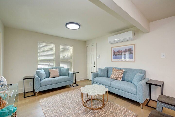 Guest house in Galveston, US