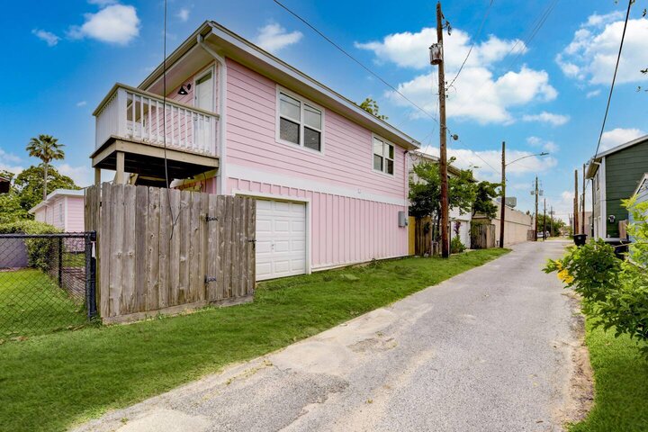 Rental unit in Galveston, US