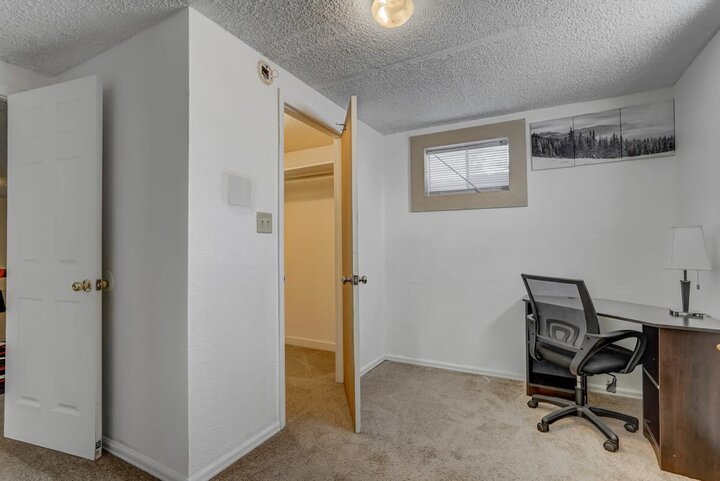 Apartment in Colorado Springs, US