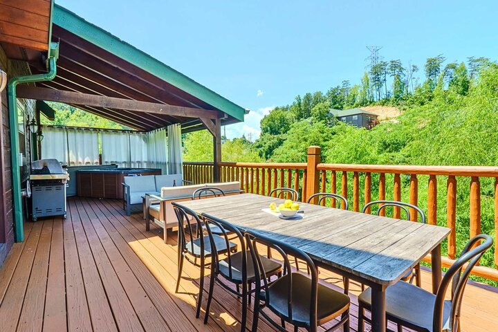 Cabin in Pigeon Forge, US