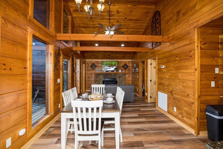 Cabin in Sevierville, US