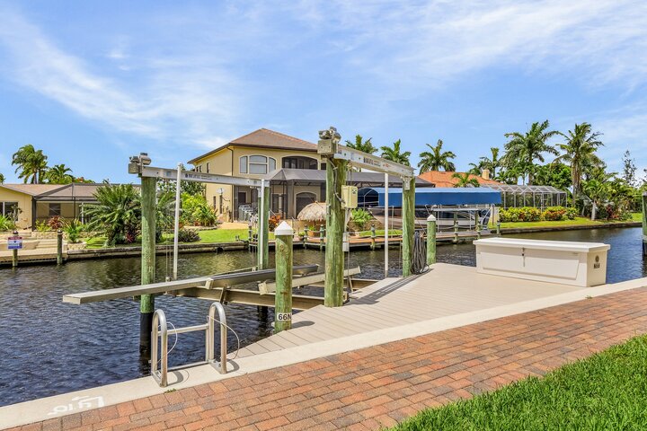 Condo in Cape Coral, US