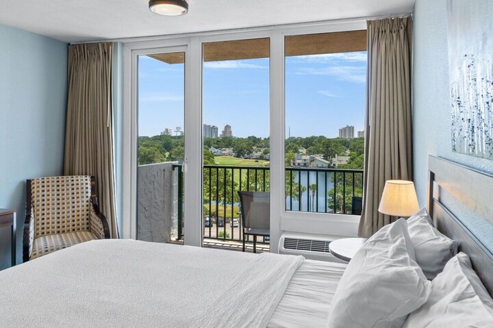 Condo in Miramar Beach, US