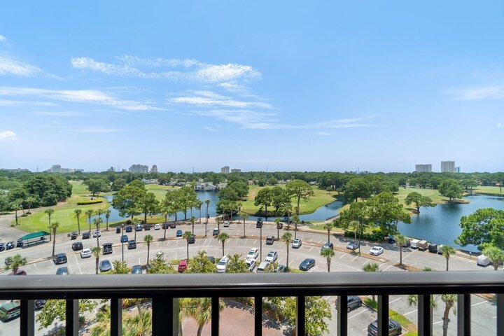 Condo in Miramar Beach, US