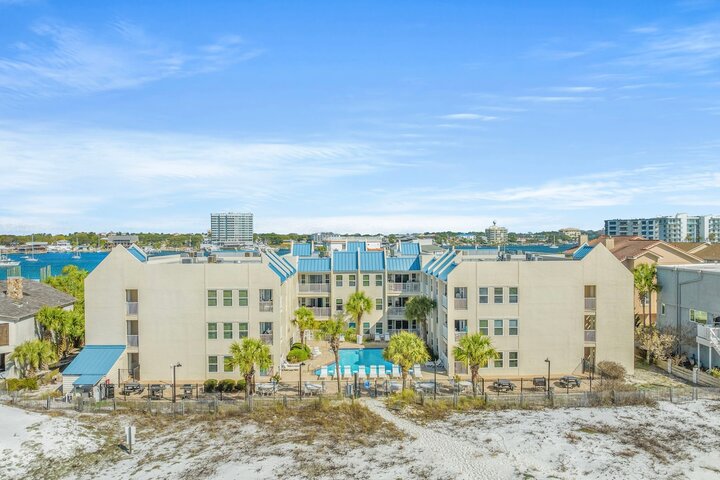 Condo in Destin, US
